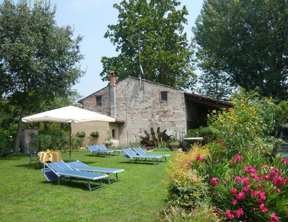 Agriturismo Villa Dei Mulini Volta Mantovana Luaran gambar