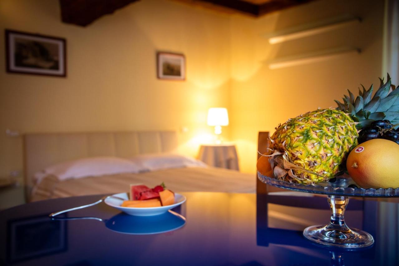 Agriturismo Villa Dei Mulini Volta Mantovana Luaran gambar